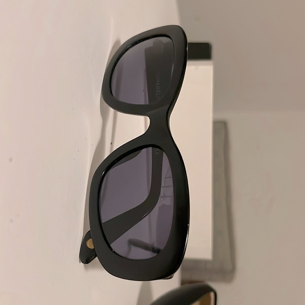 Chanel Sunglasses 5009
c.501/91
51021
135